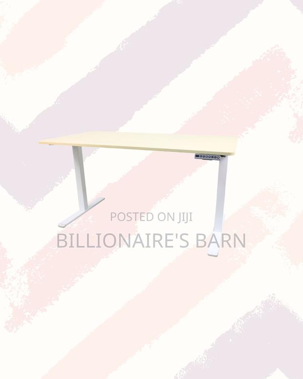 Create a Smarter Desk With 1400x700mm Standing Desk Electric Lift