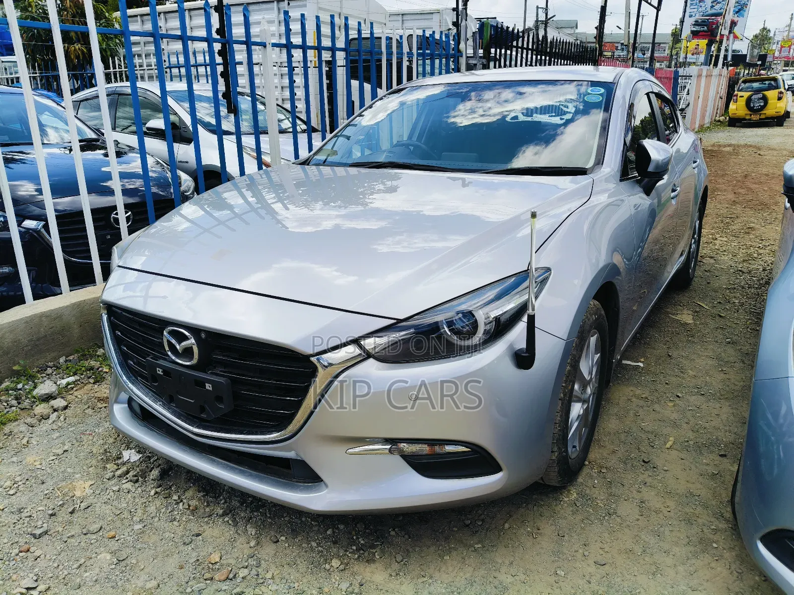 Mazda Axela 2018 Silver