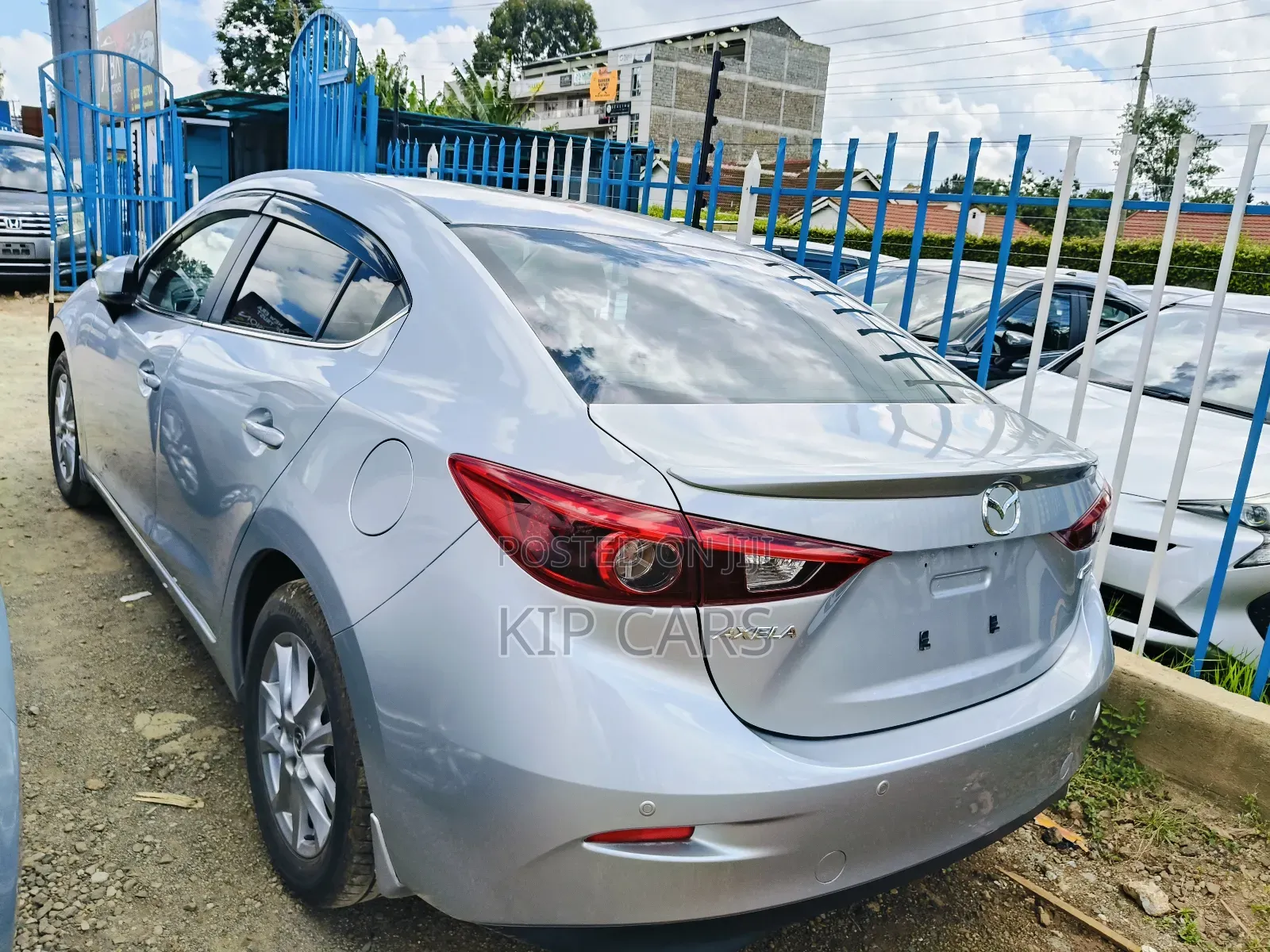 Mazda Axela 2018 Silver