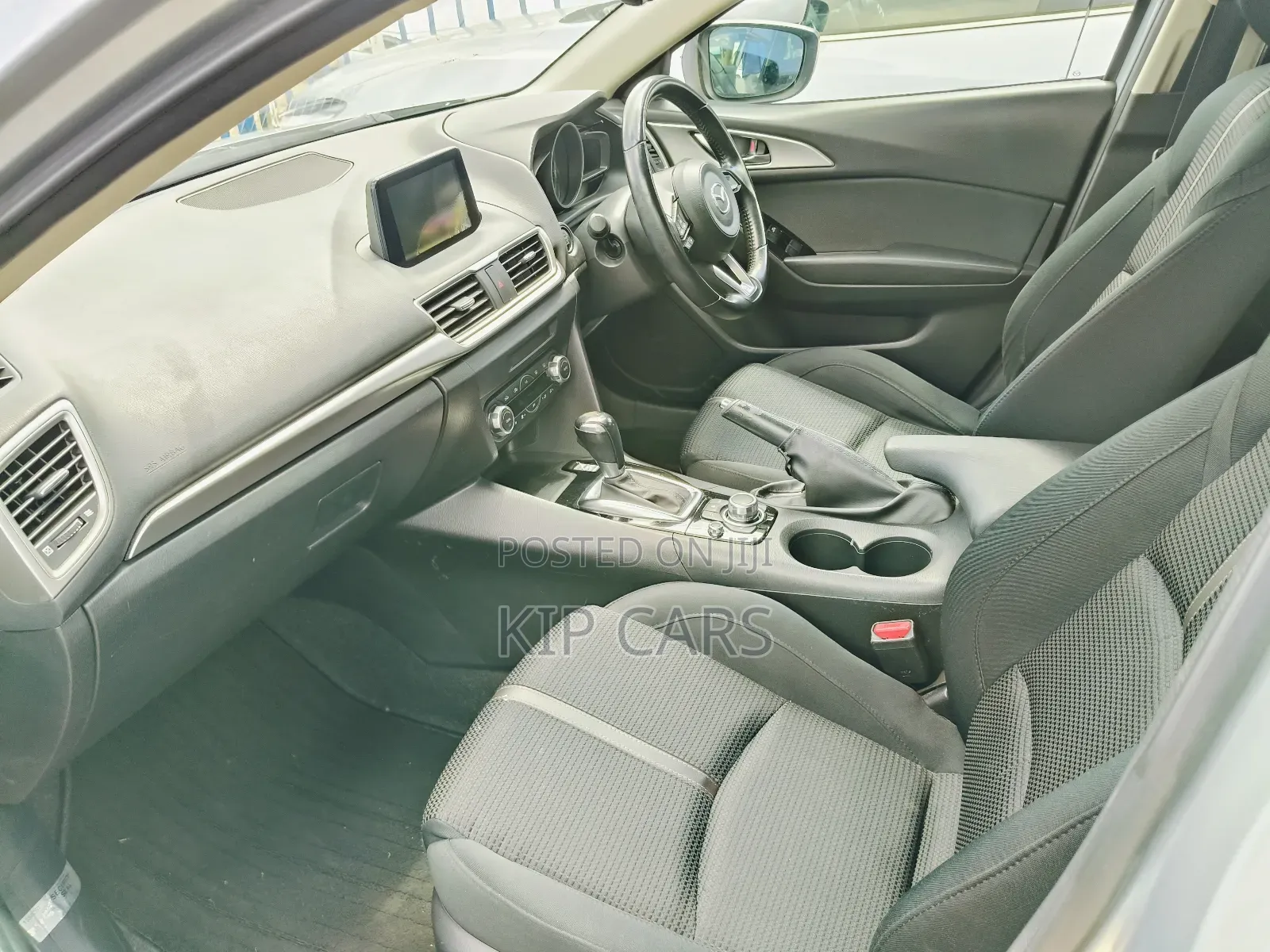 Mazda Axela 2018 Gray