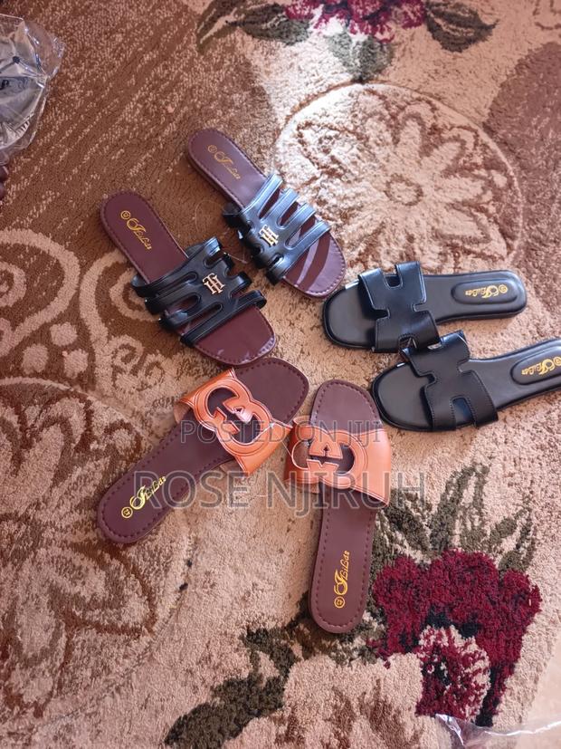 Ladies Sandals - thumbnail 2