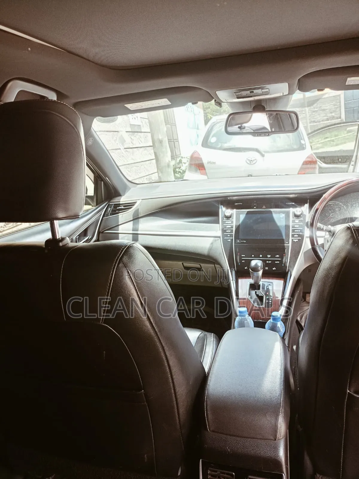 Toyota Harrier 2014