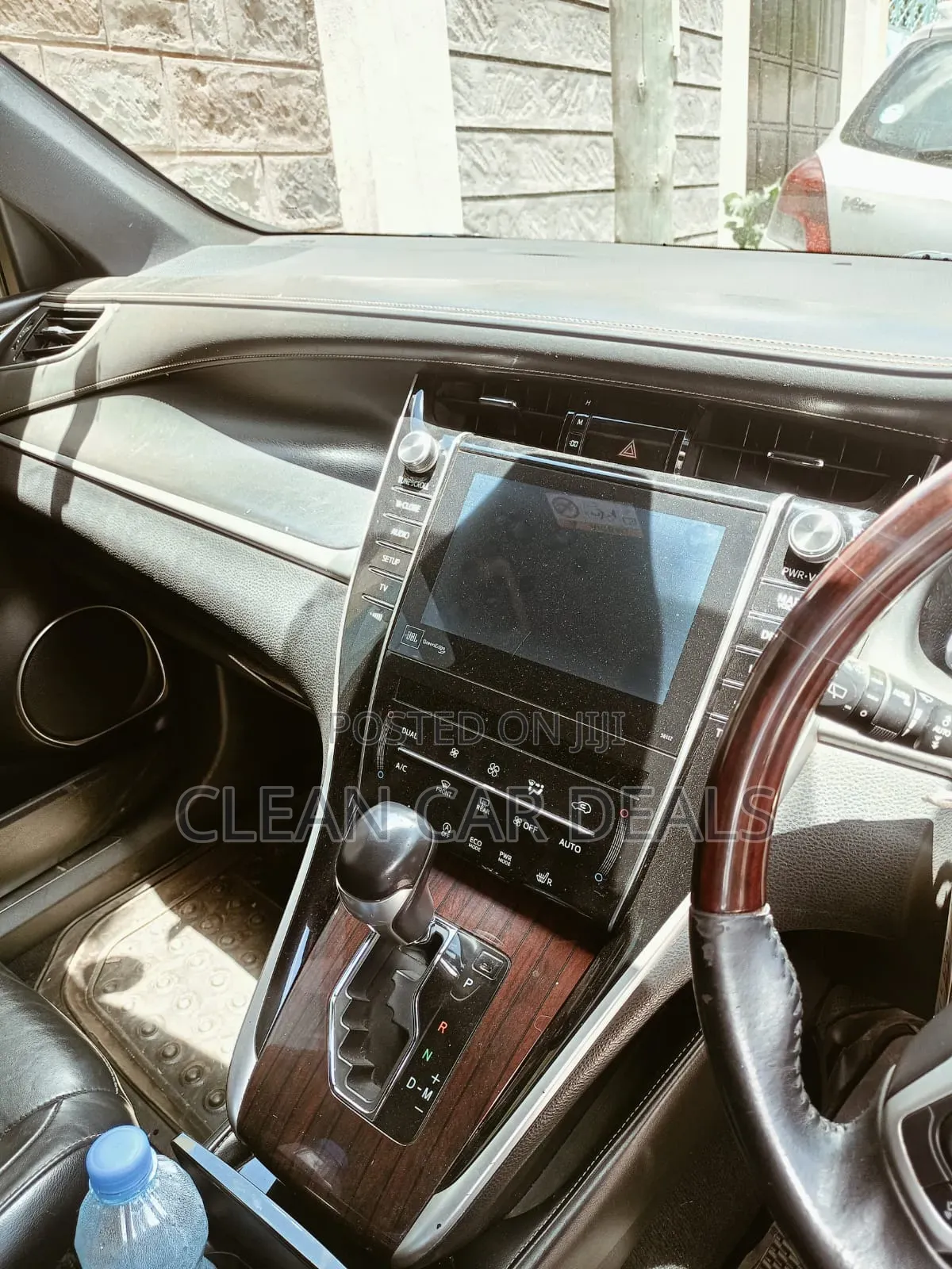 Toyota Harrier 2014