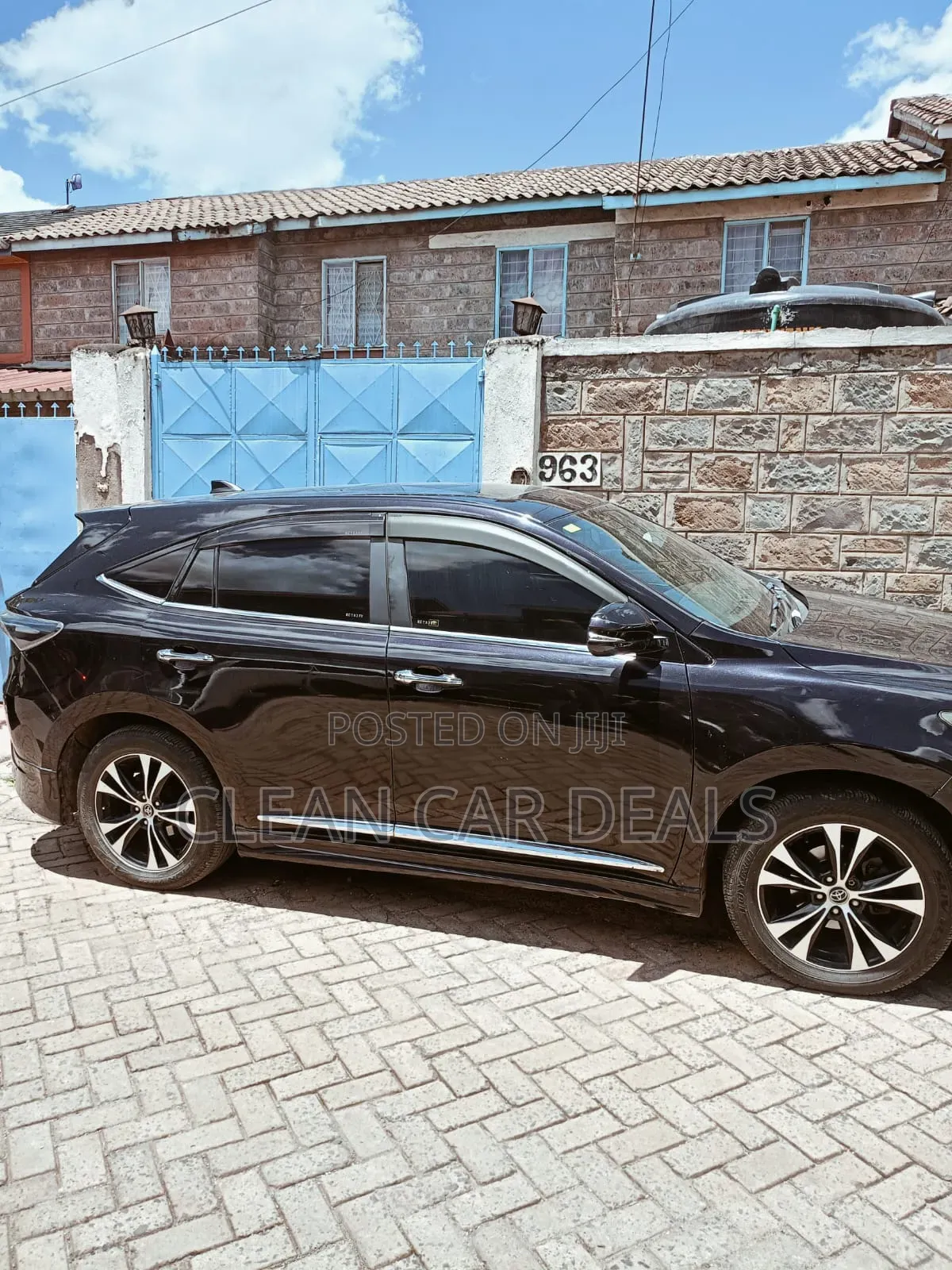 Toyota Harrier 2014