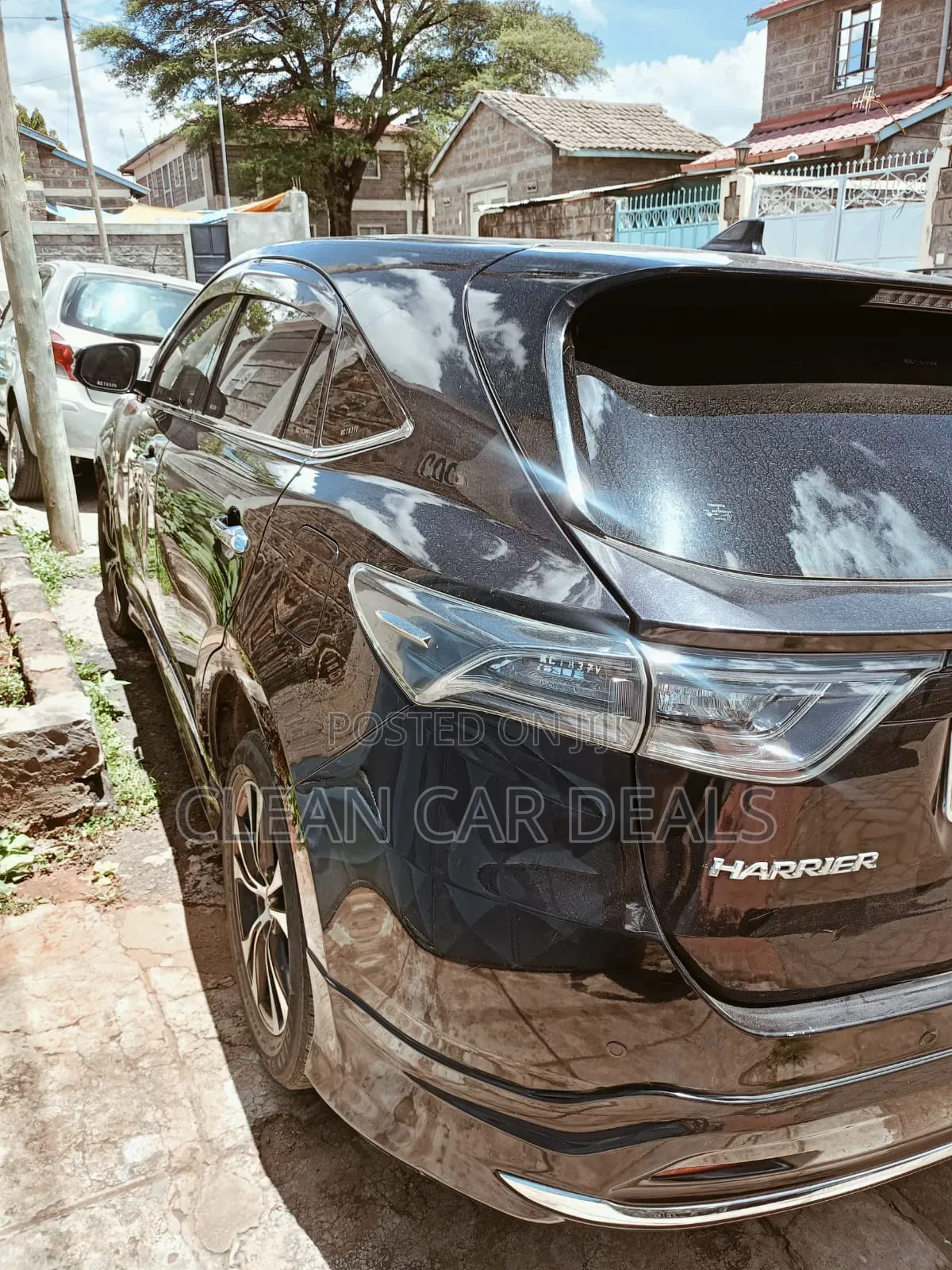 Toyota Harrier 2014