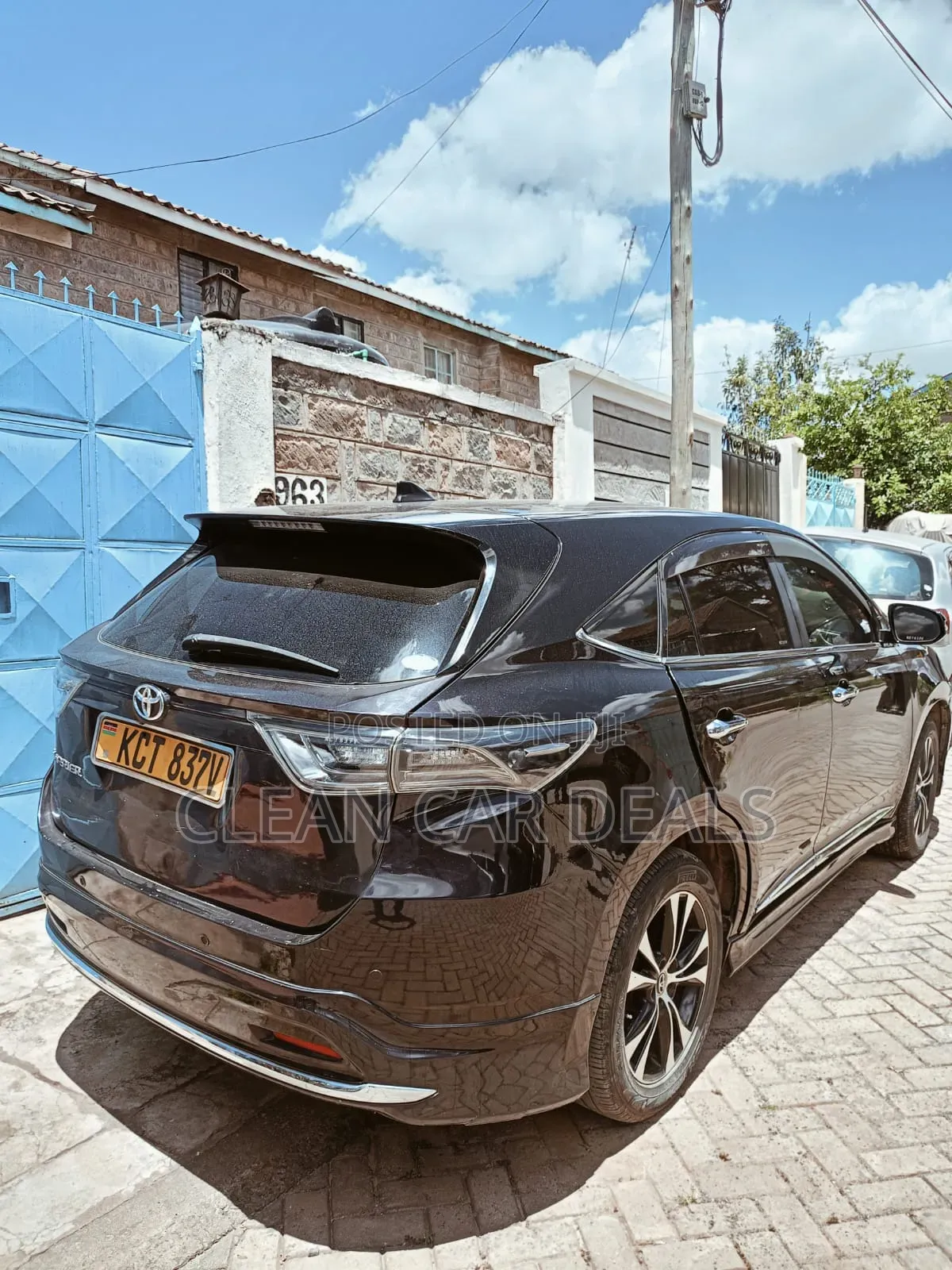 Toyota Harrier 2014