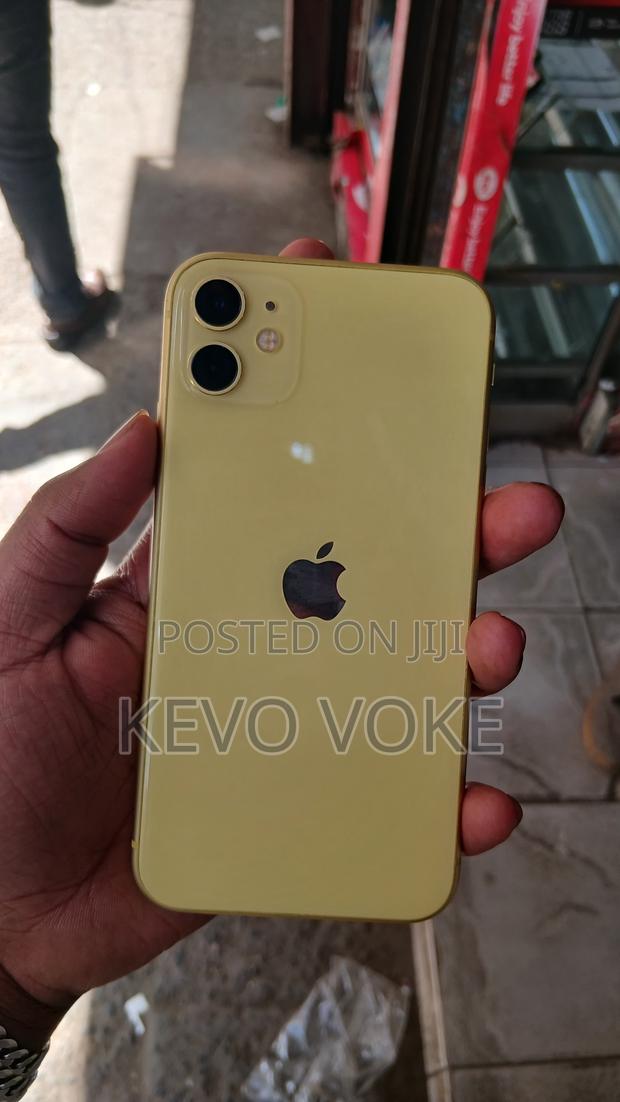 New Apple iPhone 11 128 GB Yellow