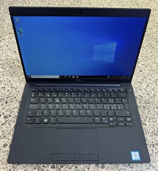Laptop Dell Inspiron 13 7380 8GB Intel Core i5 SSD 256GB - thumbnail 3