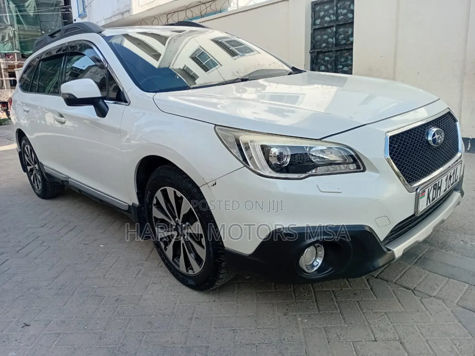 Subaru Outback 2015 White