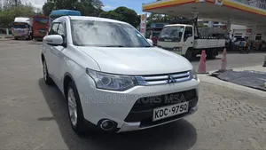 Mitsubishi Outlander 2014 White