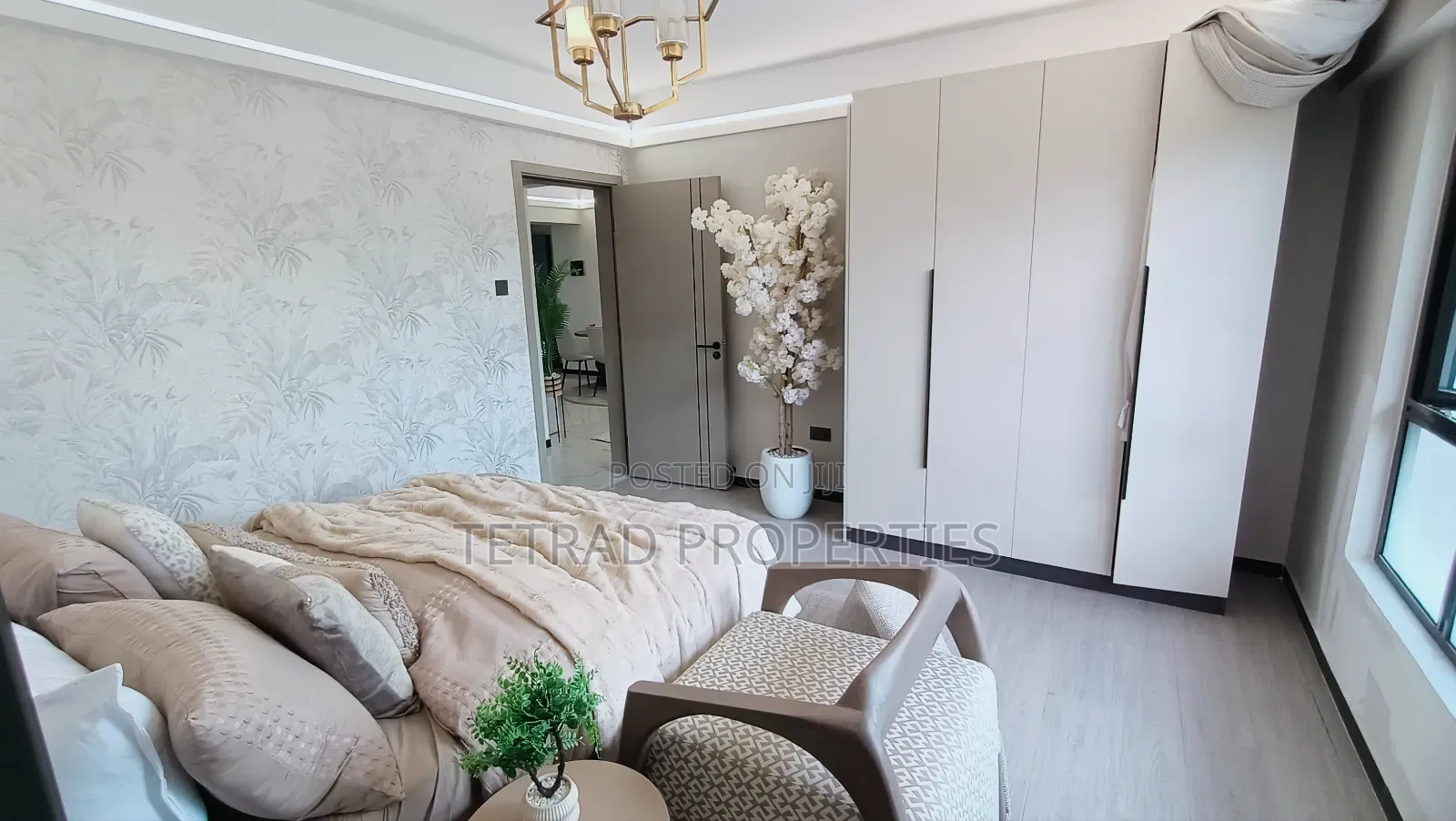 2bdrm Apartment in Westlands, Raphta Road Area for sale