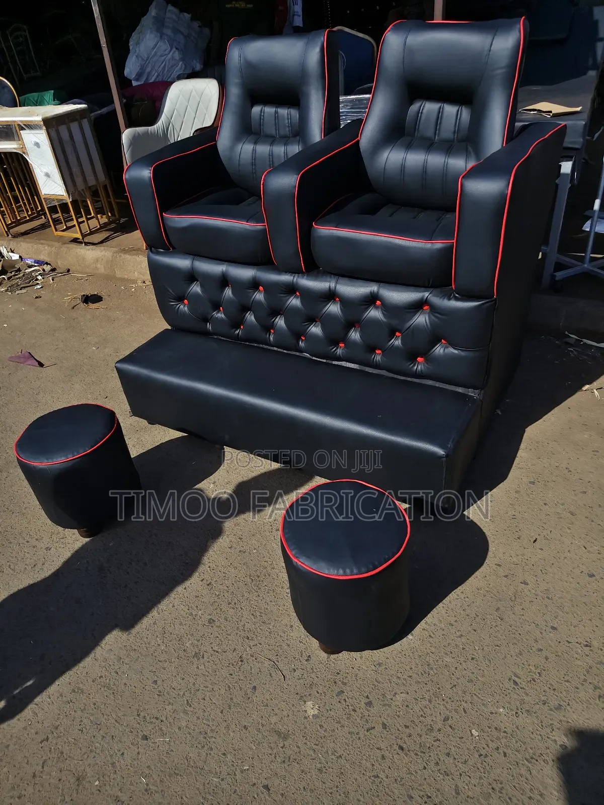 Pedicure 2 Seaters Black and Strip Red