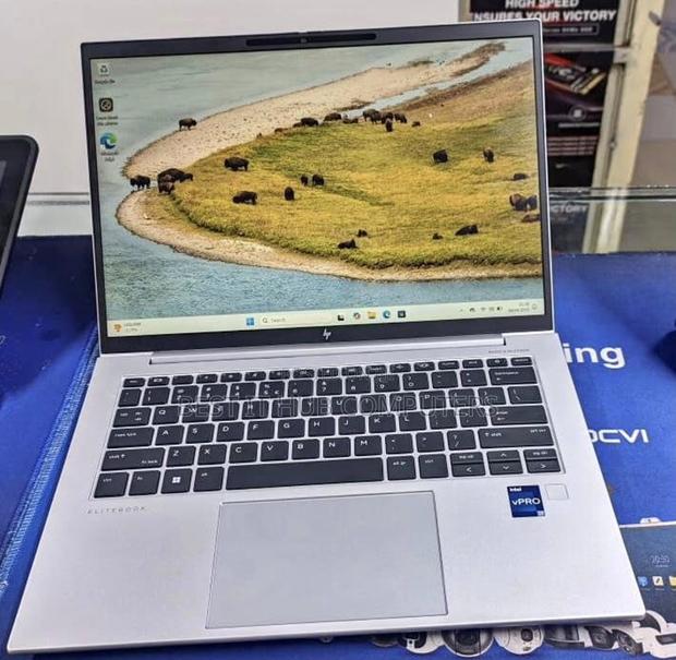 Laptop HP EliteBook 840 G9 16GB Intel Core i7 SSD 512GB - main view