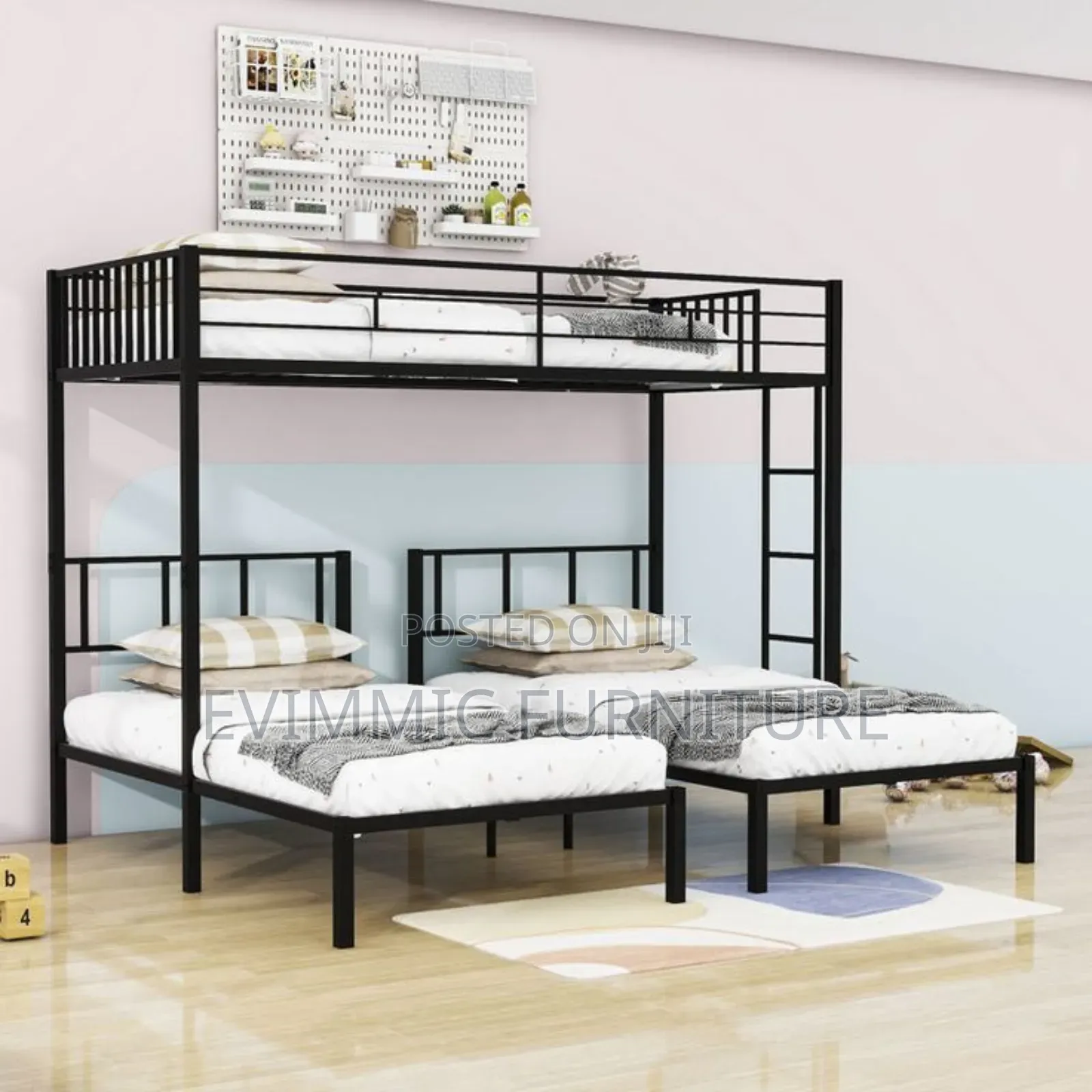 3 Beds in 1 Bunk Bed for Space Saving
