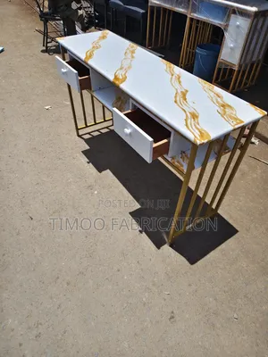 Nail Table With Drawers