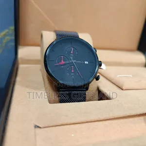 Red Round Face Everyday Wear Black Watch