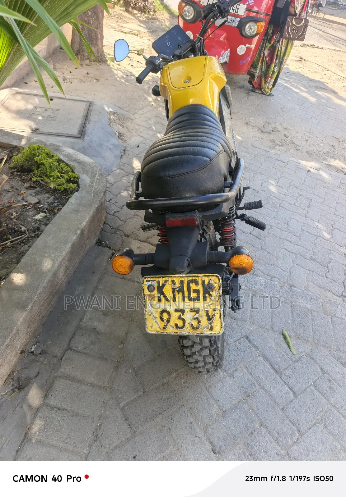 Motorcycle 2023 Yellow
