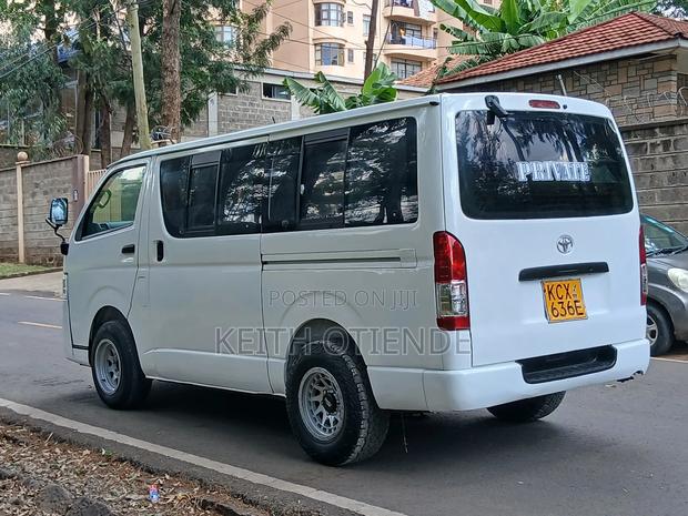 Toyota HiAce 2012 White - thumbnail 6