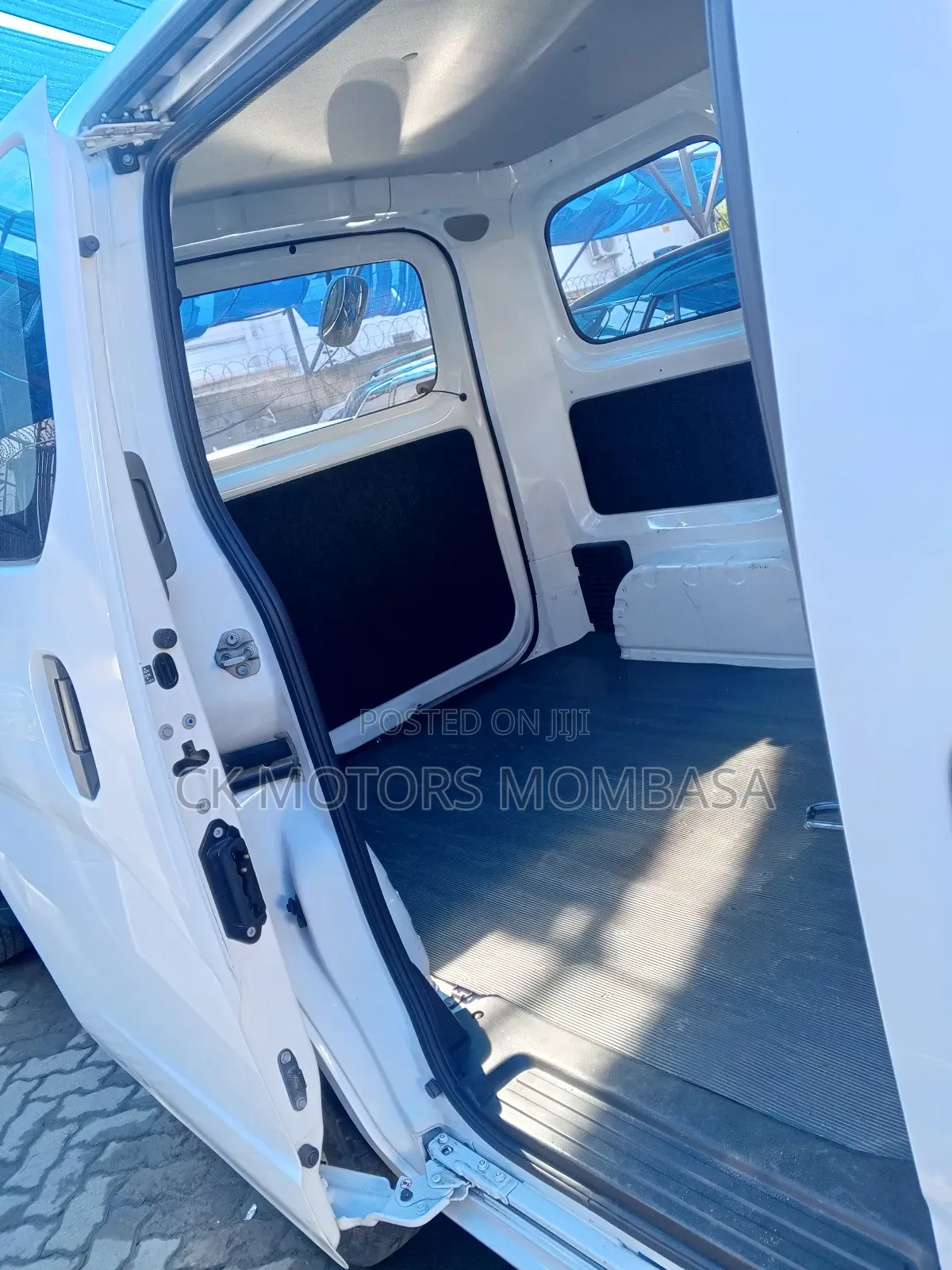 Nissan NV200 2019 White