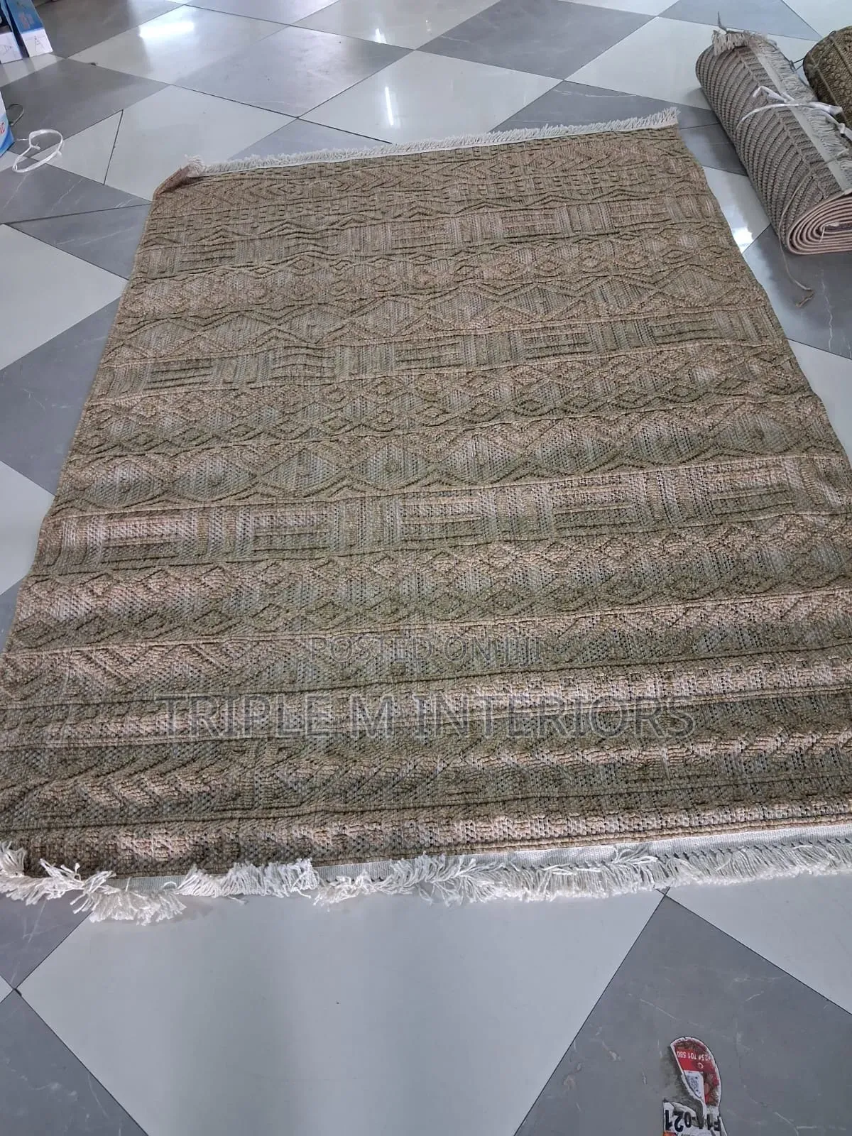 Classic Elegant Design Carpet Duru