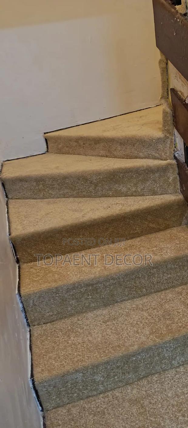 Beige Vip 10mm Seamless Style House Staircase Wall to Wall Carpets