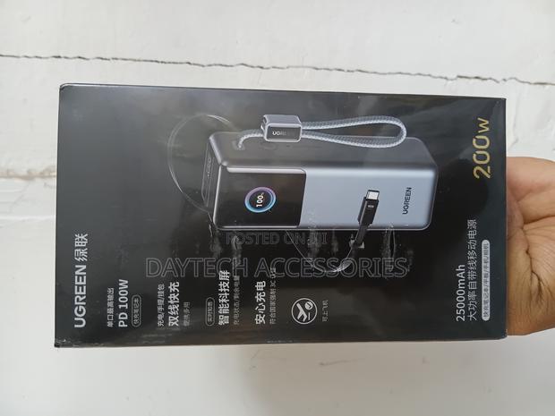 Ugreen Nexode Power Bank With Retractable Cable (25000mah, 200w) - thumbnail 2