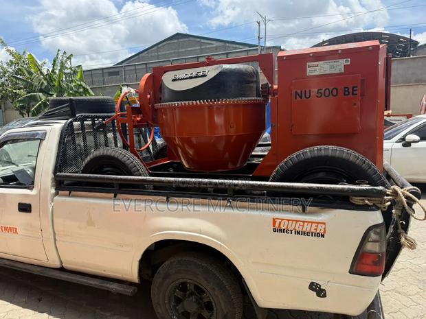 Be500 Esquire Concrete Mixer Diesel Powered. - thumbnail 2