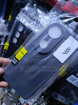 Black Silicone Mobile Phone Case for the Vivo Y50 Smartphone