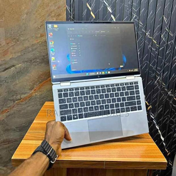 Laptop HP EliteBook x360 1040 G7 32GB Intel Core i7 SSD 256GB