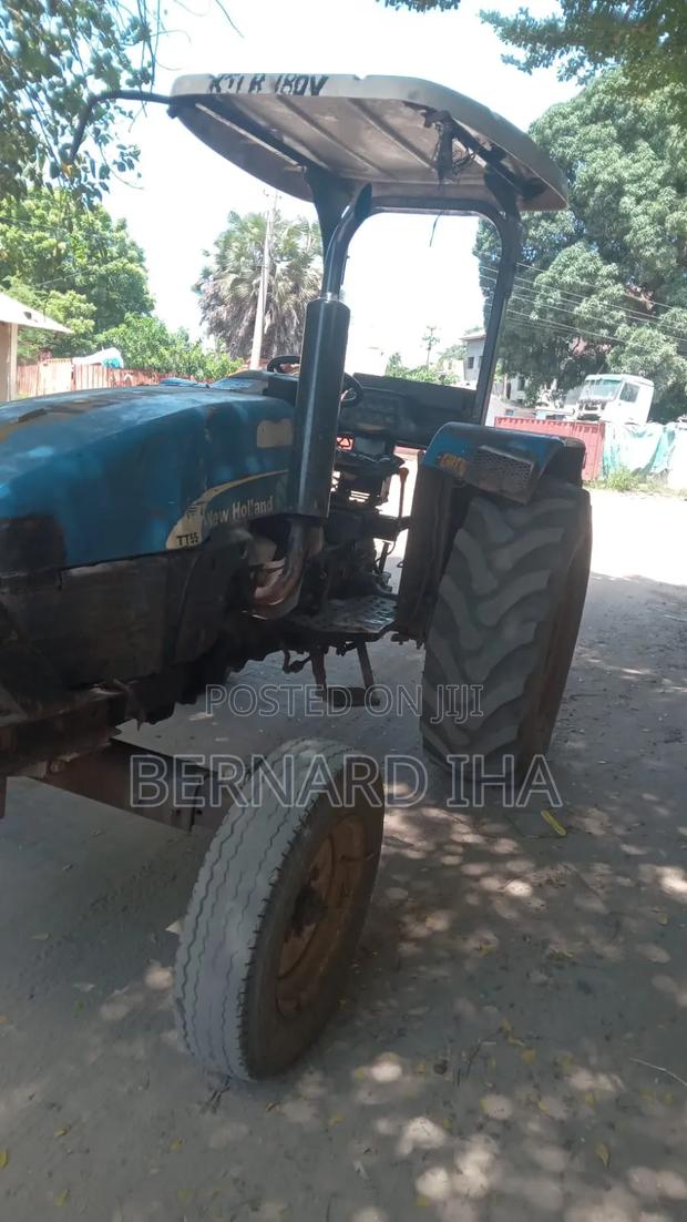 Tractor New Holland - thumbnail 6