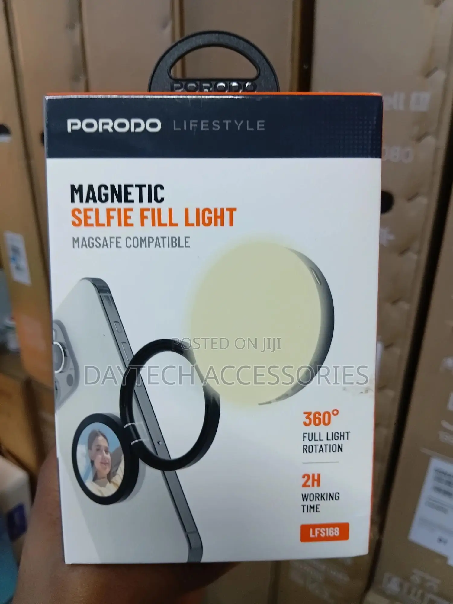 This a Porodo Lifestyle Magnetic Selfie Fill Light (Model Lfs168)