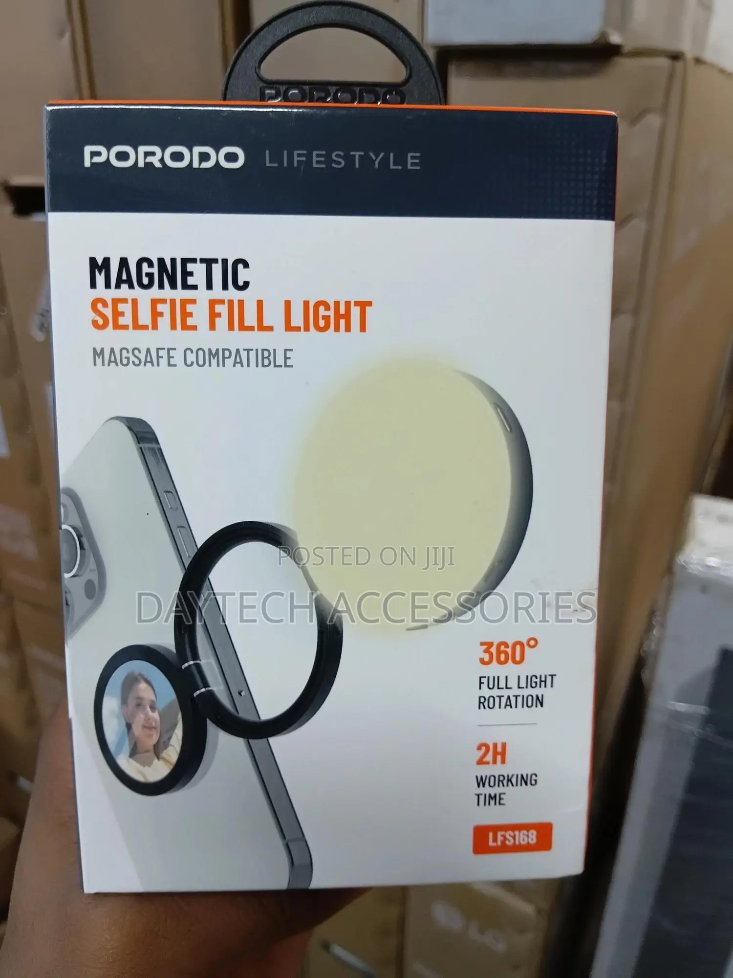 This a Porodo Lifestyle Magnetic Selfie Fill Light (Model Lfs168)