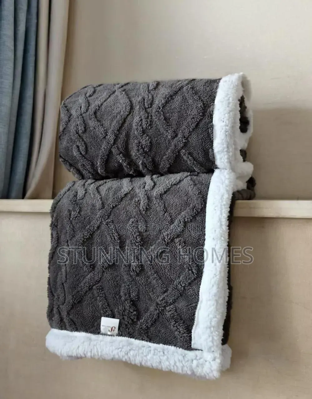 Sherpa Double Sided Throw Blankets