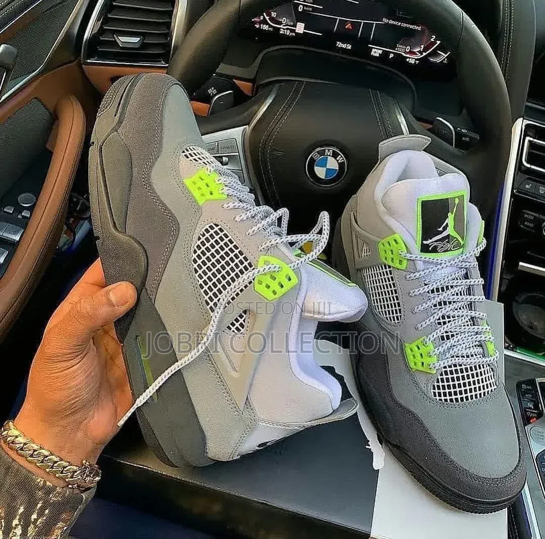 Air Jordan 4 Sneakers