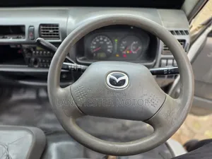 Mazda Bongo 2011 White