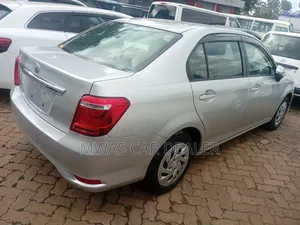 Toyota Axio 2018 Silver