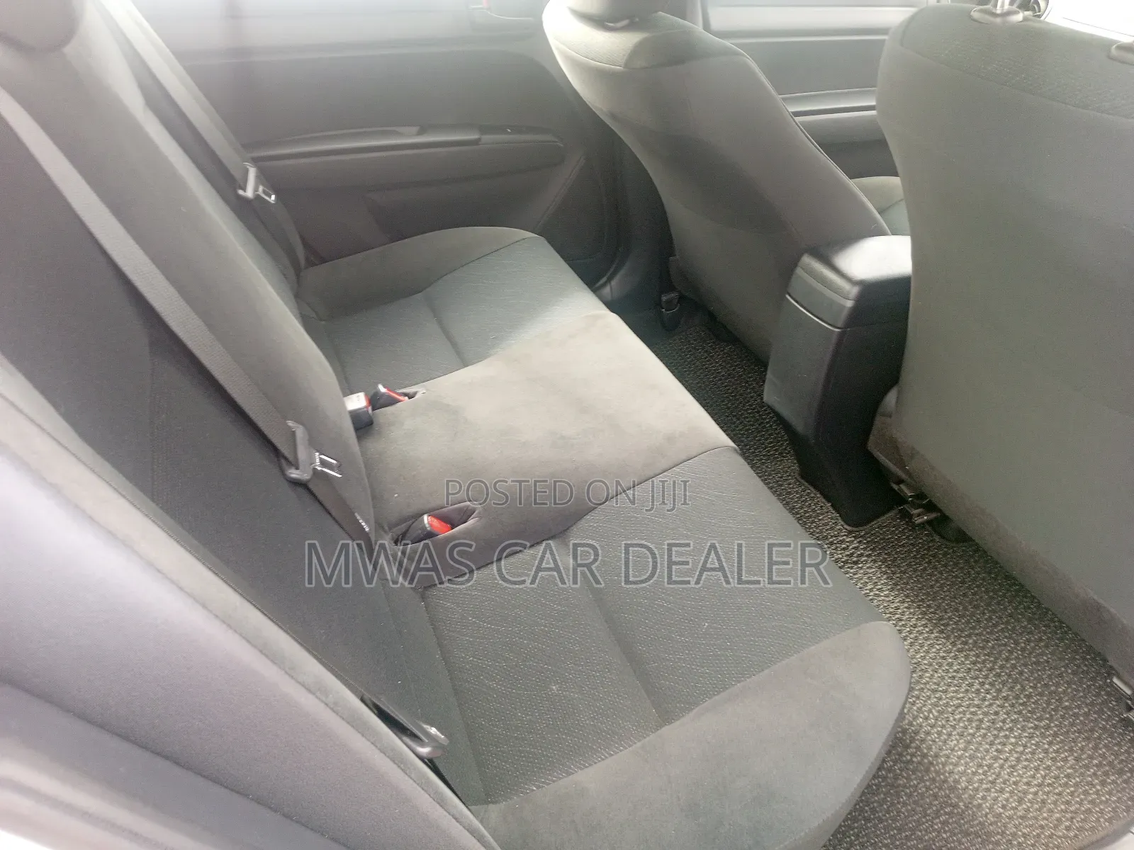 Toyota Axio 2018 Silver
