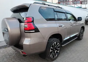 Toyota Land Cruiser Prado 2020 Gold