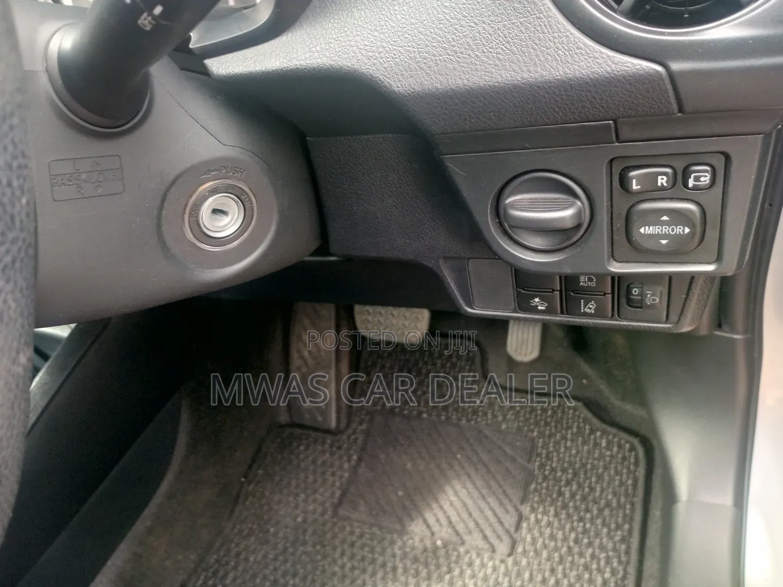 Toyota Axio 2018 Silver