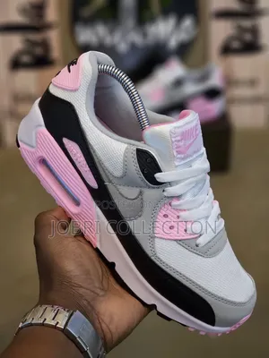 Ladies Nike Airmax 90 Valentine Sneakers