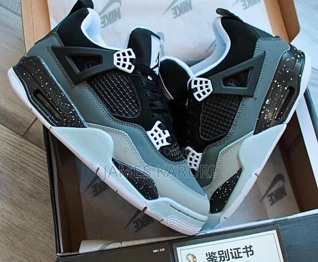 Jordan 4 Sneakers - thumbnail 2