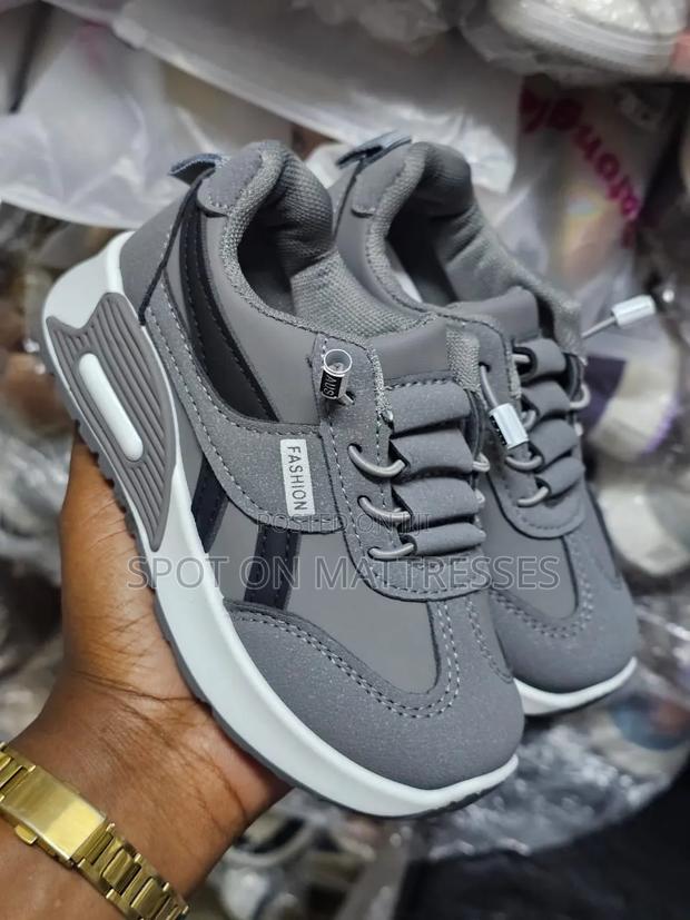 Kids' Shoes Boys and Girls. Delivery Services Available Nationwide. - thumbnail 2