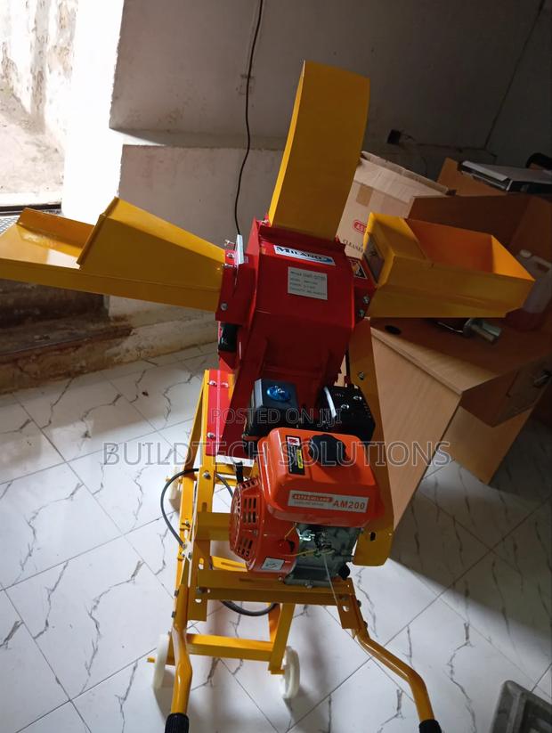 Heavy-Duty Feed Chopper