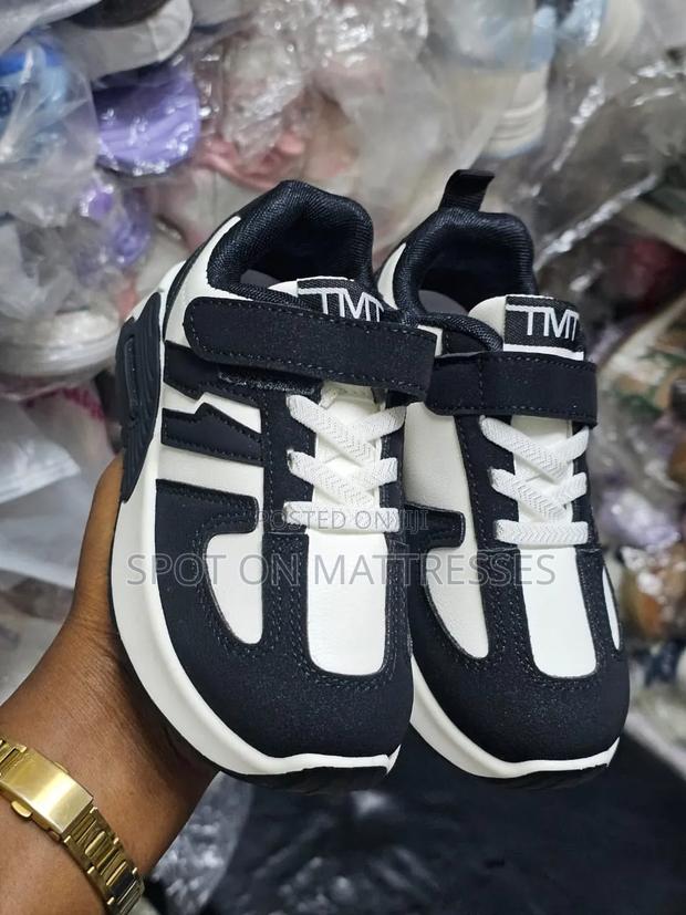 Kids' Sneakers Boys and Girls. Delivery Services Available Countrywide - thumbnail 3