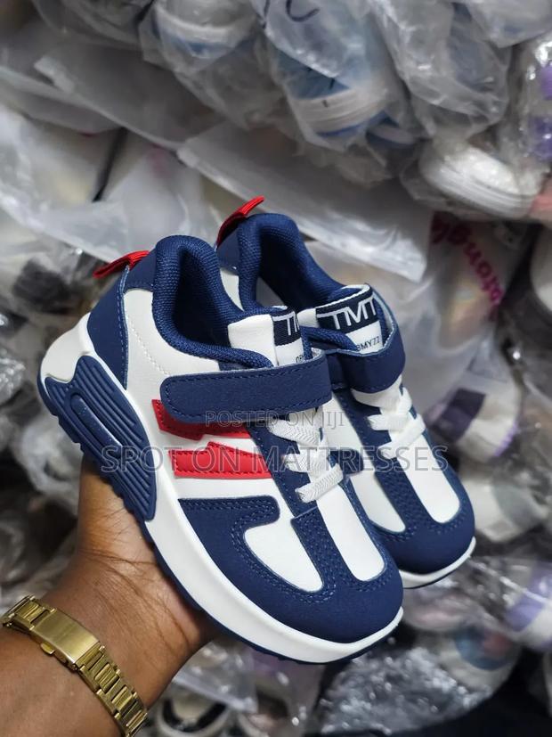 Kids' Sneakers Boys and Girls. Delivery Services Available Countrywide - thumbnail 6
