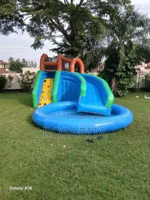 Bouncing Castles and Other Play Items for Hire