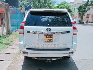 Toyota Land Cruiser Prado 2016 White