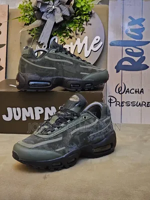Spot New Nike Airmax 95 Worksout Sneakers