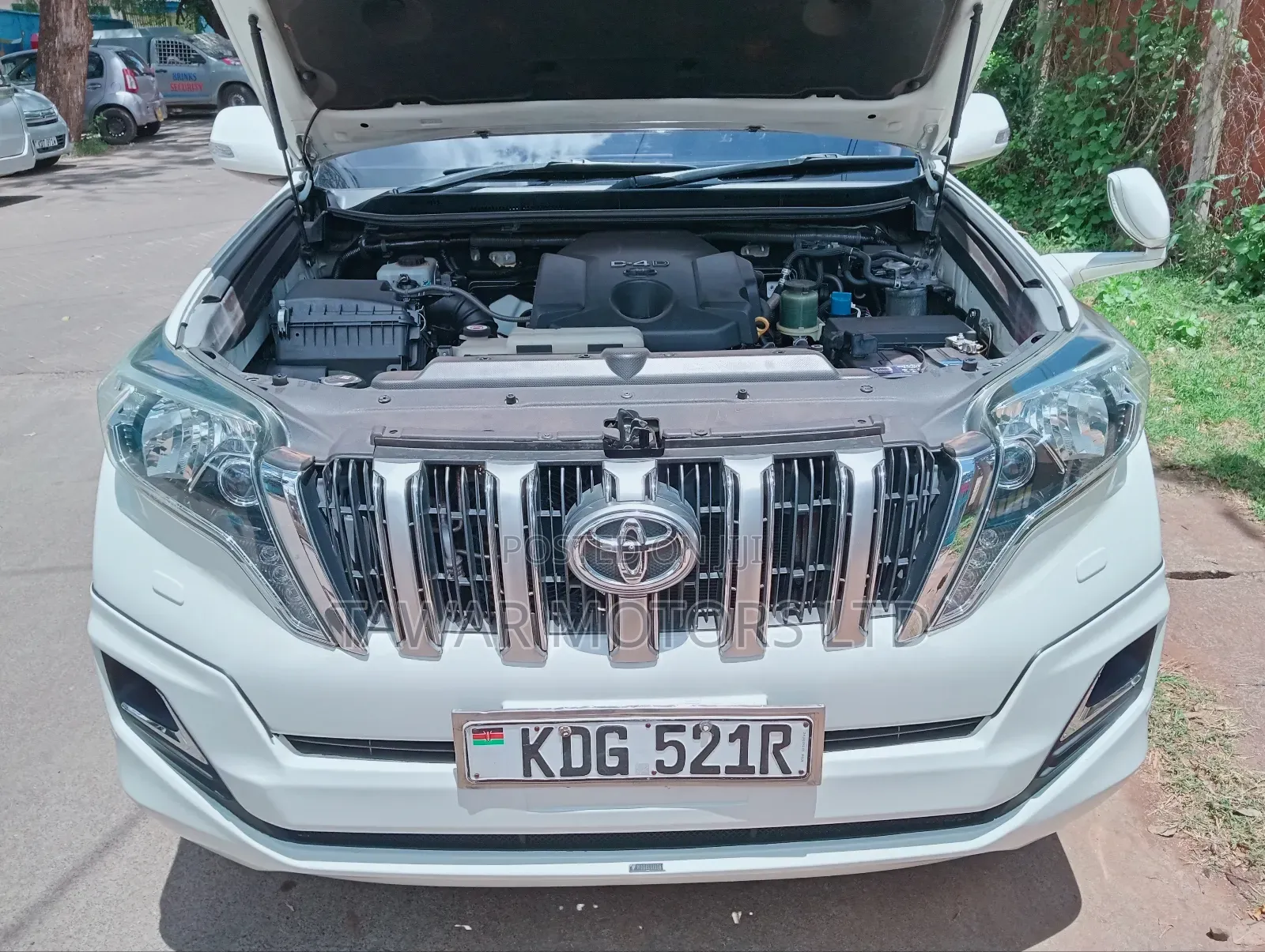 Toyota Land Cruiser Prado 2016 White