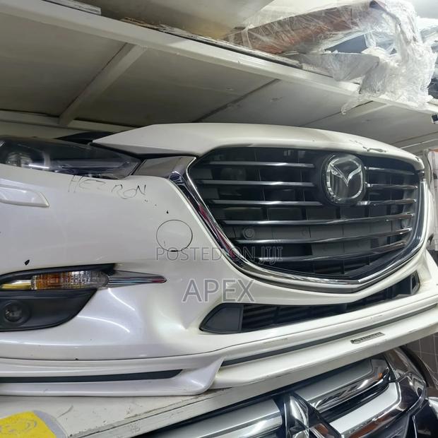 Mazda Axela Nosecut - main view
